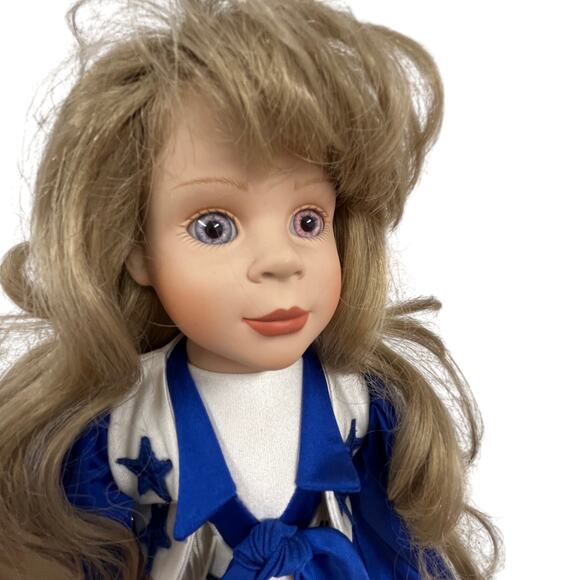 Haley Alexis Jones Dallas Cowboys Cheerleader Doll 18.5” Blonde Outfit Boots - Picture 9 of 9